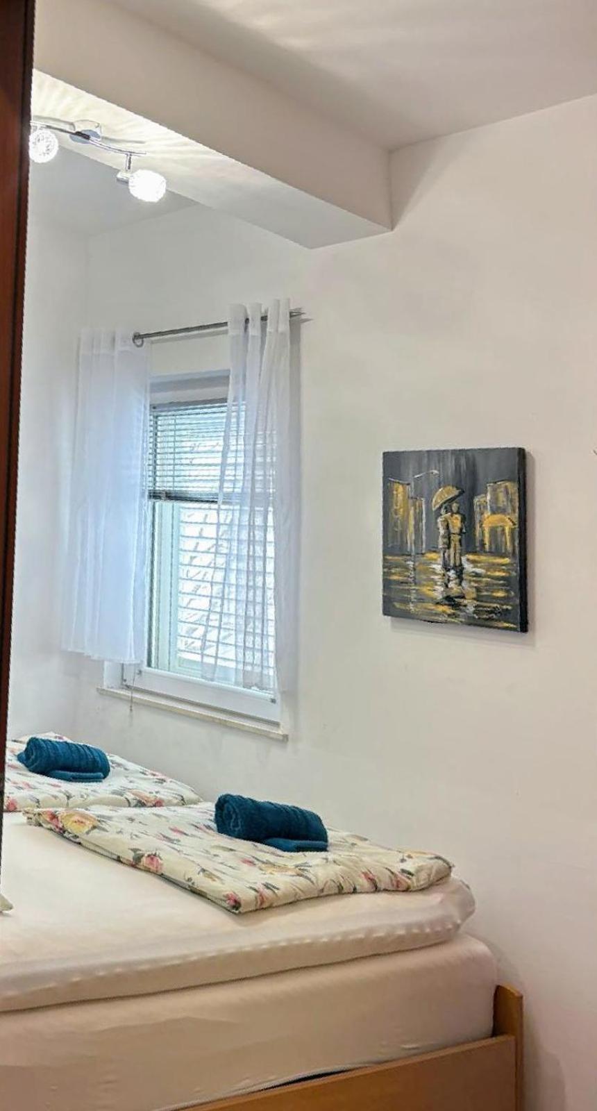 Apartment Eny Baska Voda Bagian luar foto